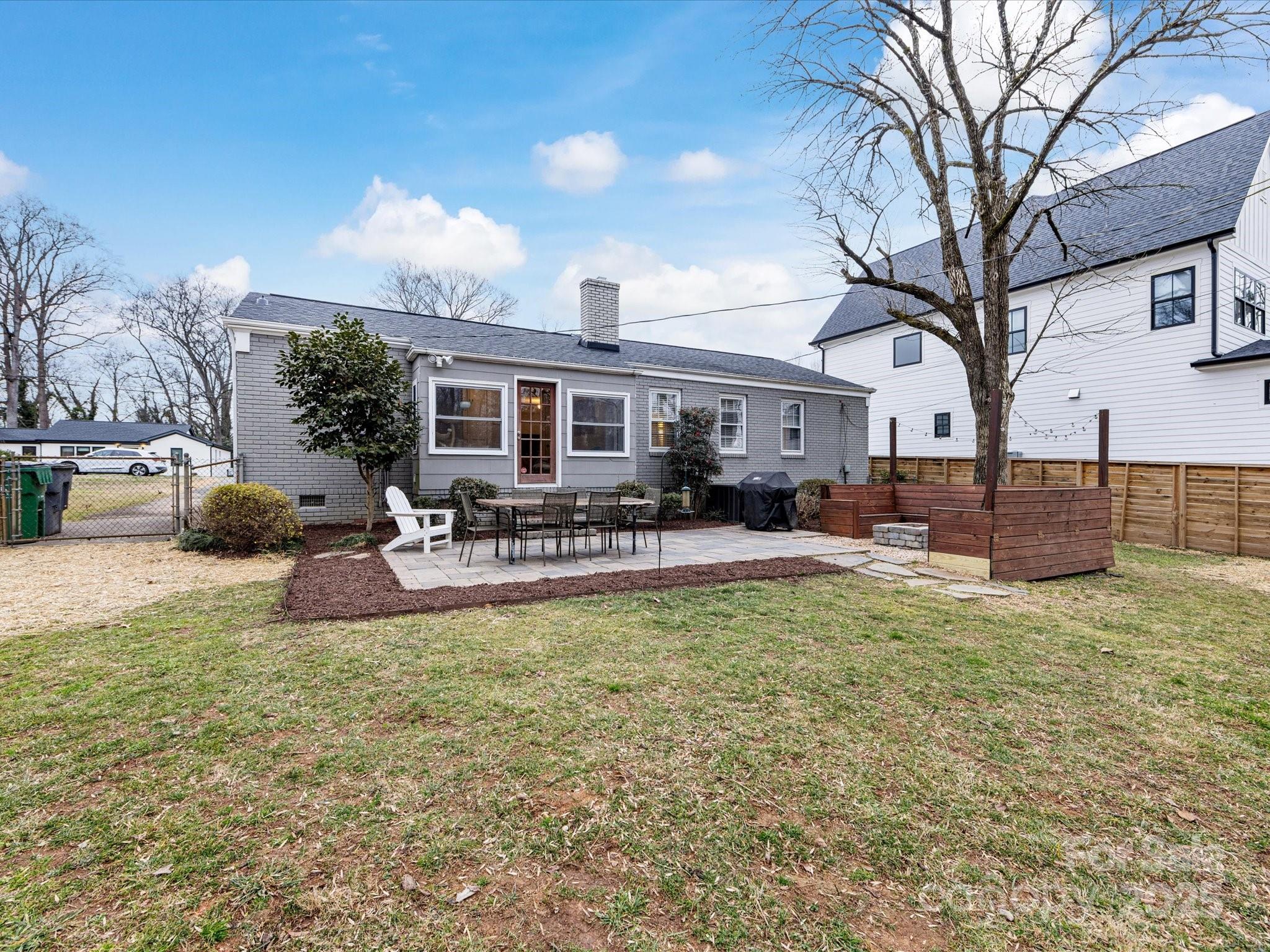 518 Hollis Road Charlotte NC 28209