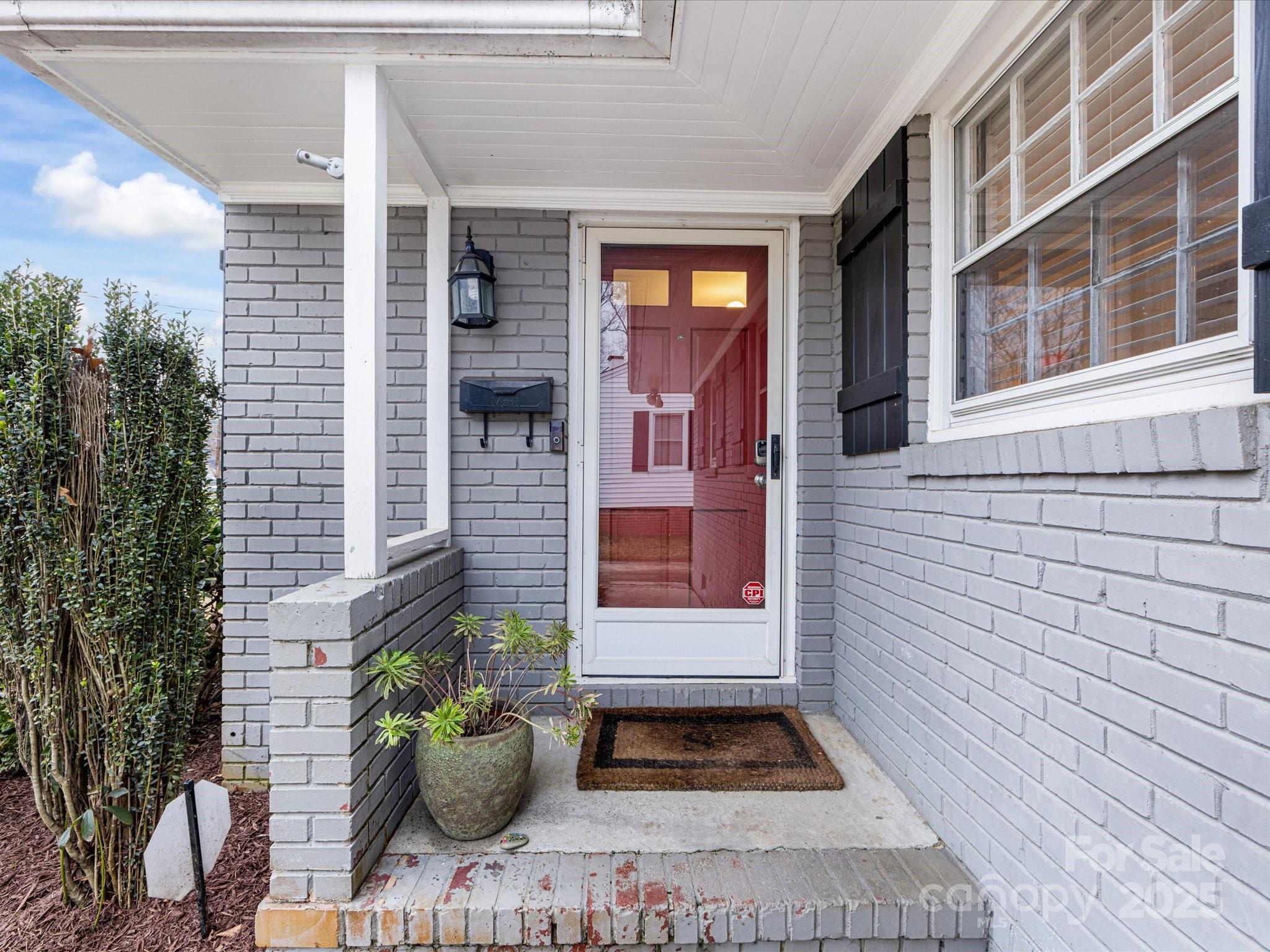 518 Hollis Road Charlotte NC 28209
