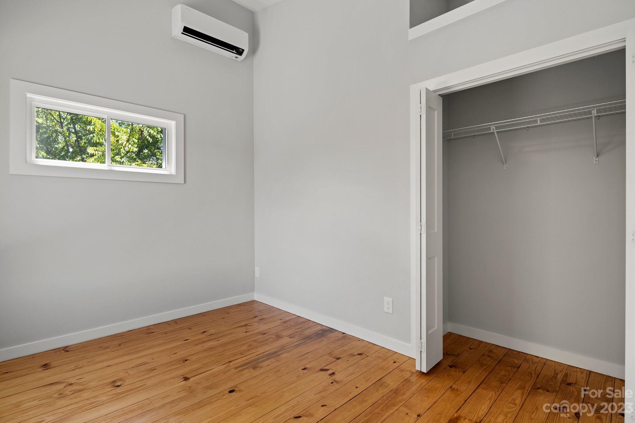 26 Hopedale Circle Asheville NC 28806