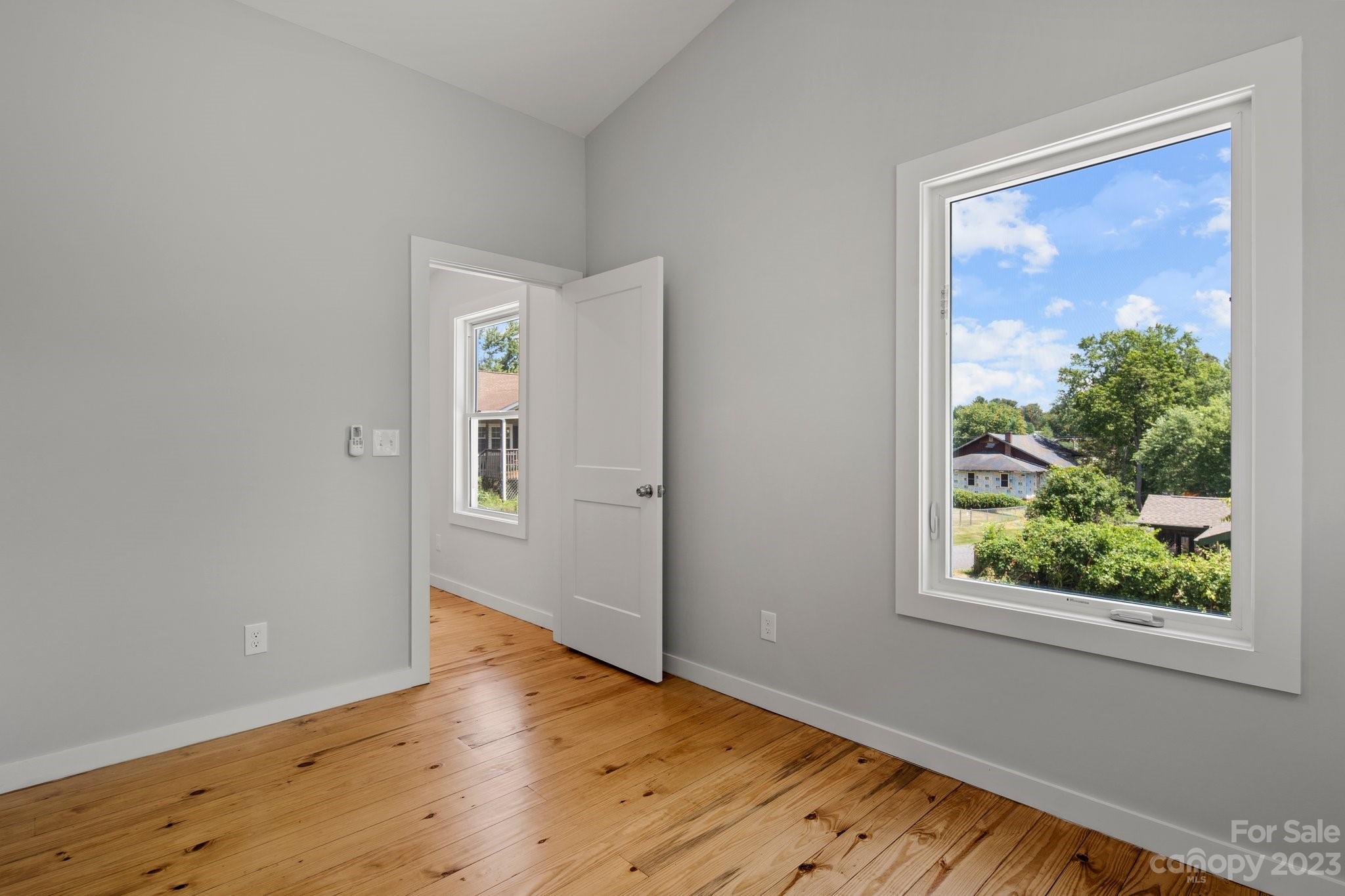 26 Hopedale Circle Asheville NC 28806