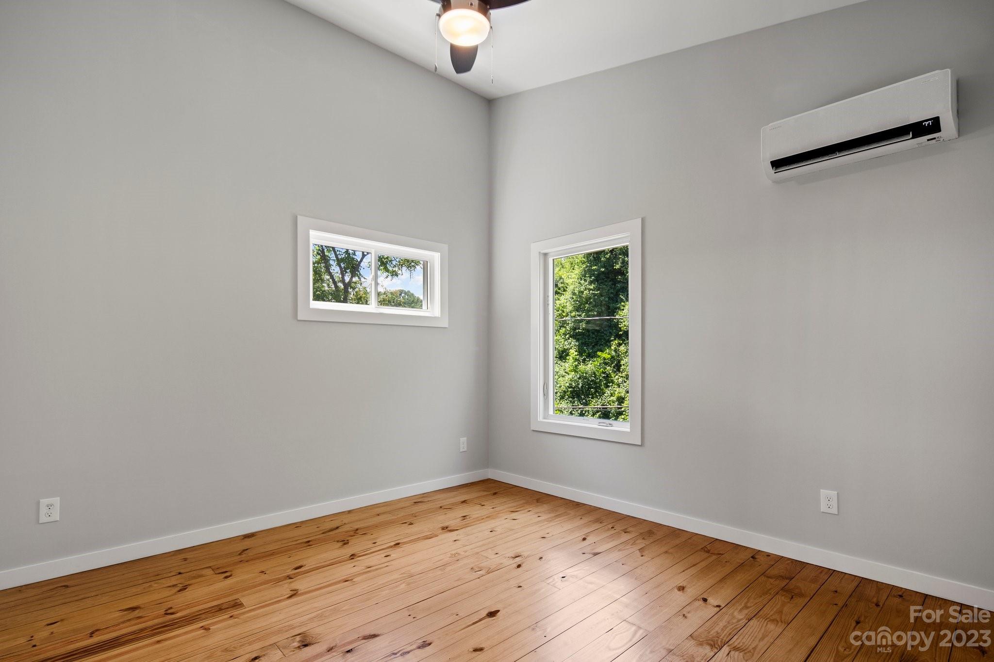 26 Hopedale Circle Asheville NC 28806