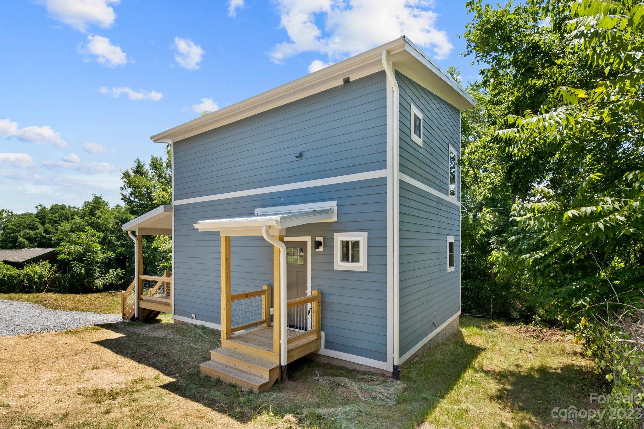 26 Hopedale Circle Asheville NC 28806