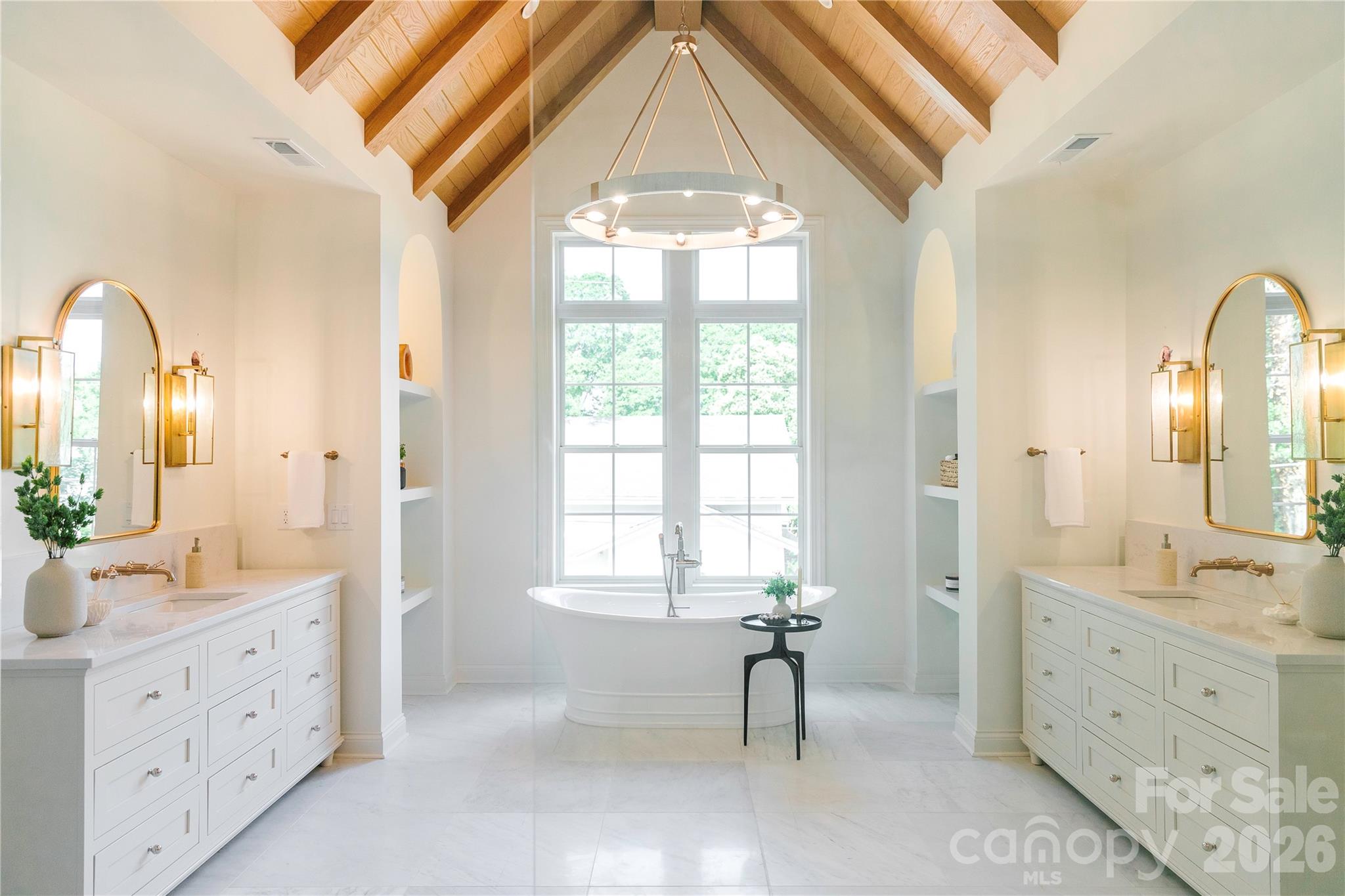 1118 Kingscross Drive Charlotte NC 28211