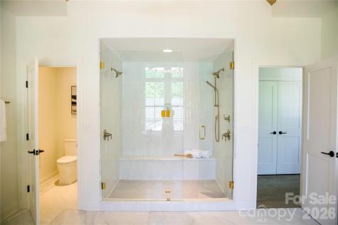 1118 Kingscross Drive Charlotte NC 28211