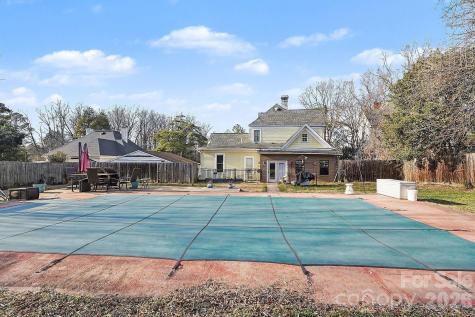 115 N Salisbury Avenue Spencer NC 28159