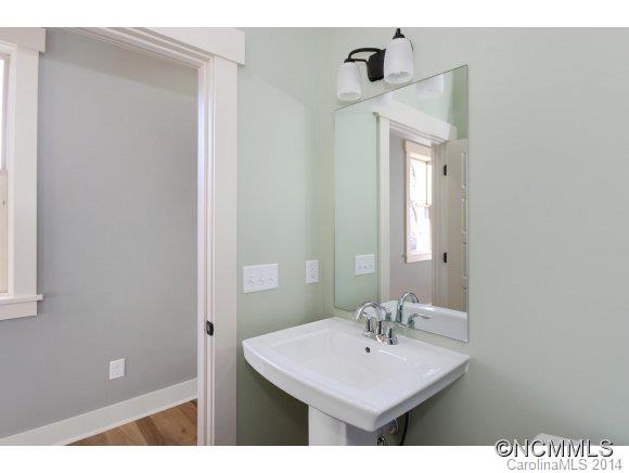 87 Fenner Avenue Asheville NC 28804