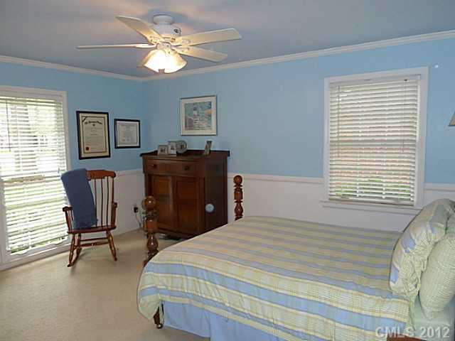 4708 Crooked Oak Lane Charlotte NC 28226