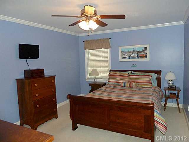 4708 Crooked Oak Lane Charlotte NC 28226
