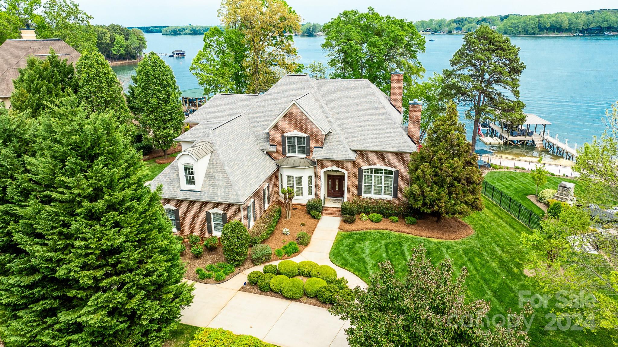 3996 Channel Point Lane Denver NC 28037