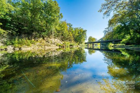 21 Riverbend Road Canton NC 28716