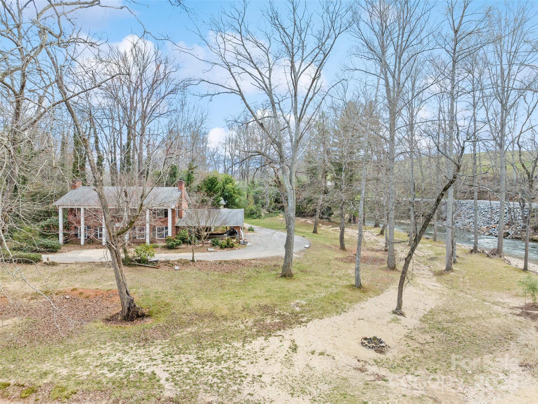 21 Riverbend Road Canton NC 28716