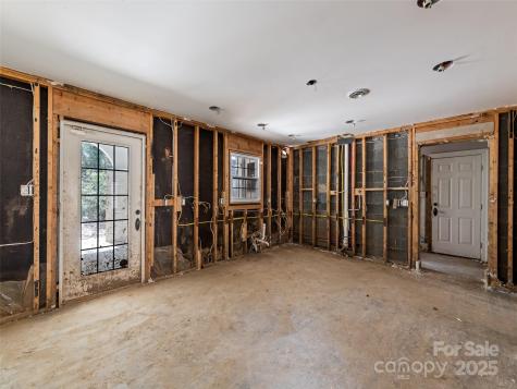 21 Riverbend Road Canton NC 28716