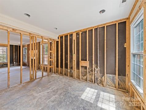 21 Riverbend Road Canton NC 28716