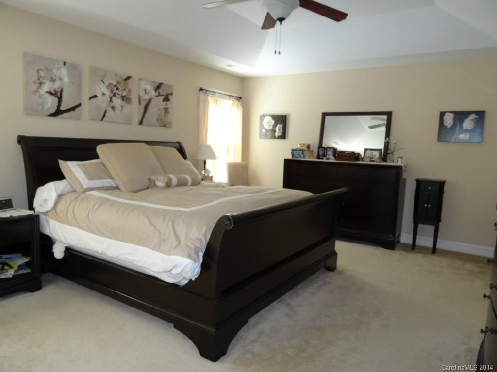 5522 Open Book Lane Charlotte NC 28270