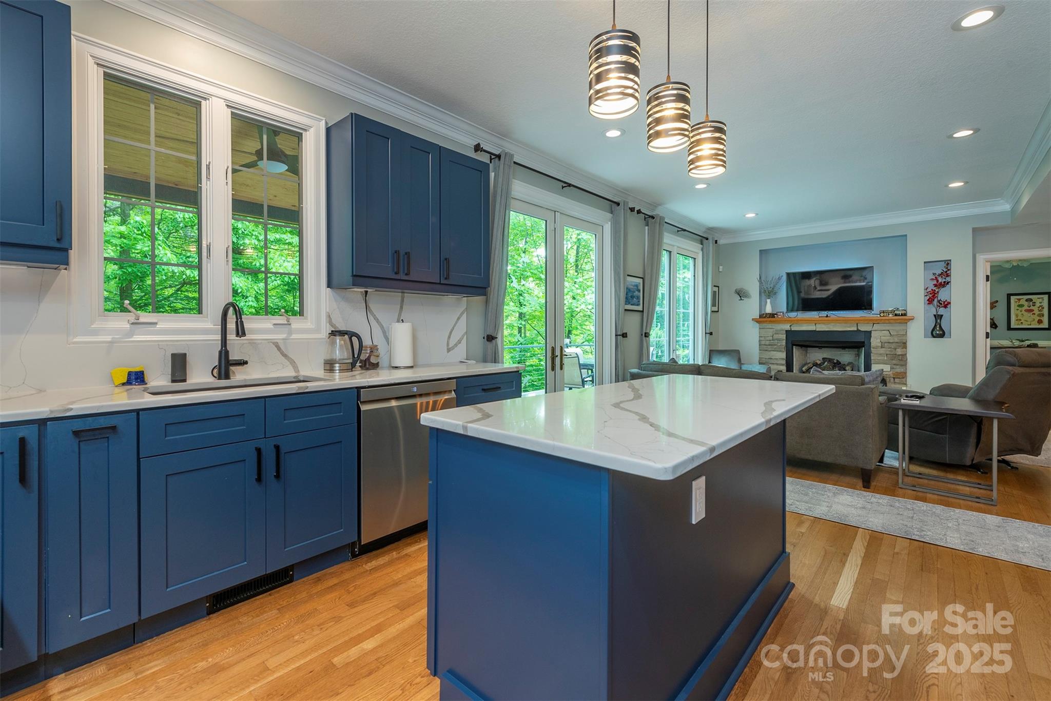 3 Lornelle Place Asheville NC 28804