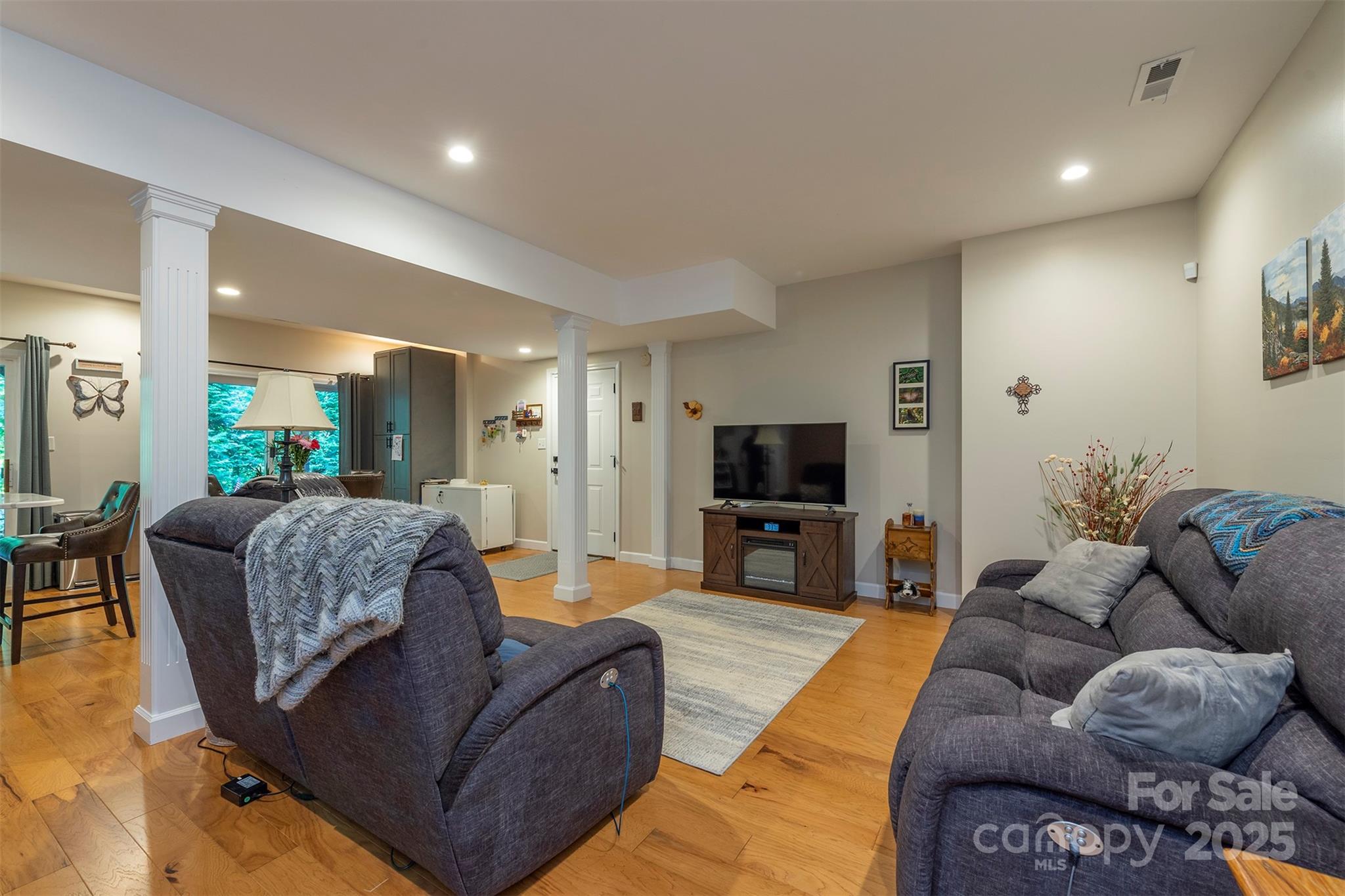 3 Lornelle Place Asheville NC 28804