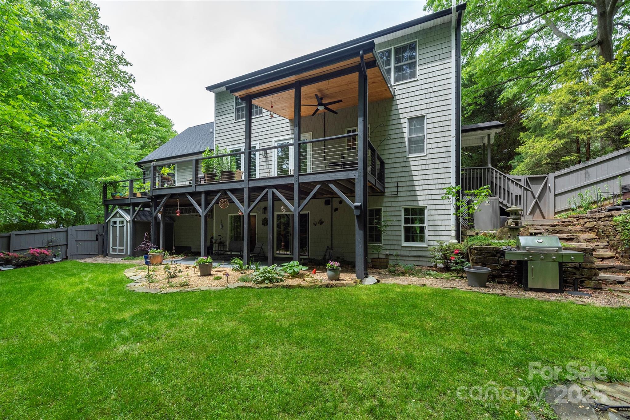 3 Lornelle Place Asheville NC 28804
