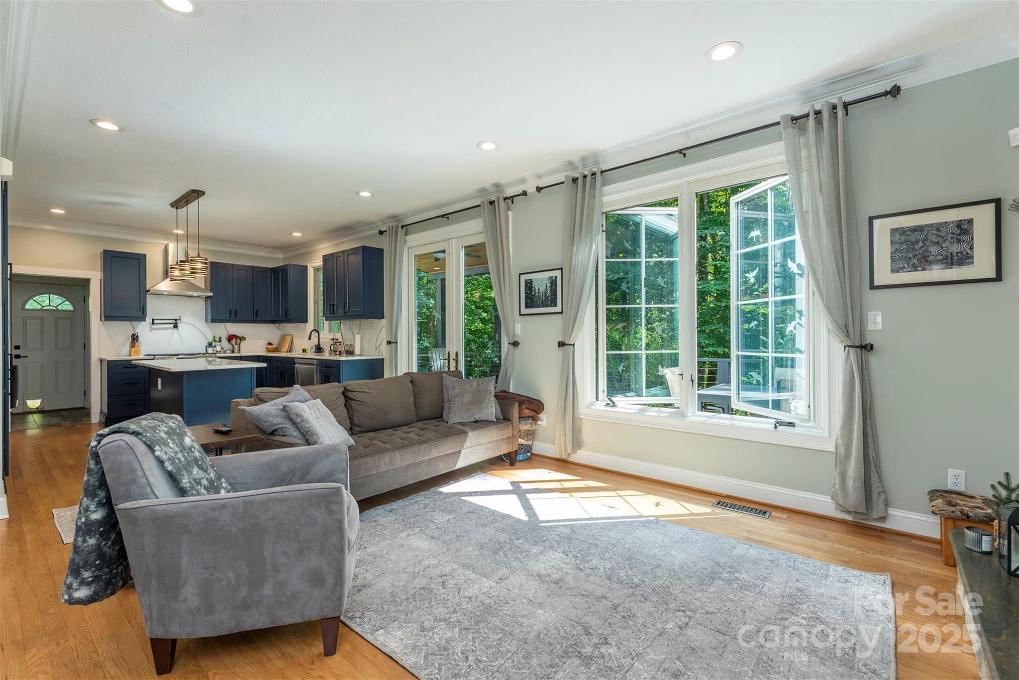 3 Lornelle Place Asheville NC 28804