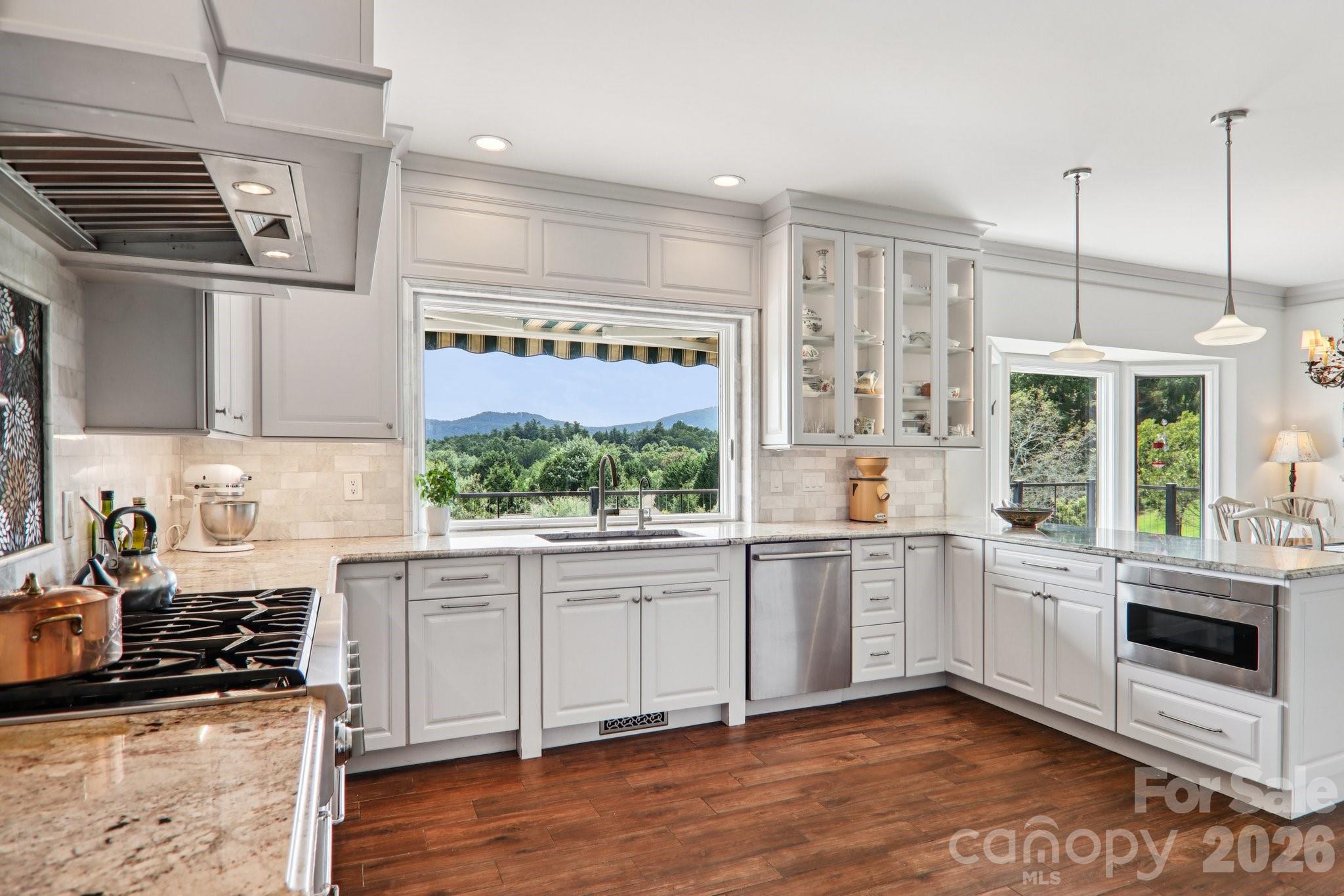 18 Thornapple Drive Hendersonville NC 28739