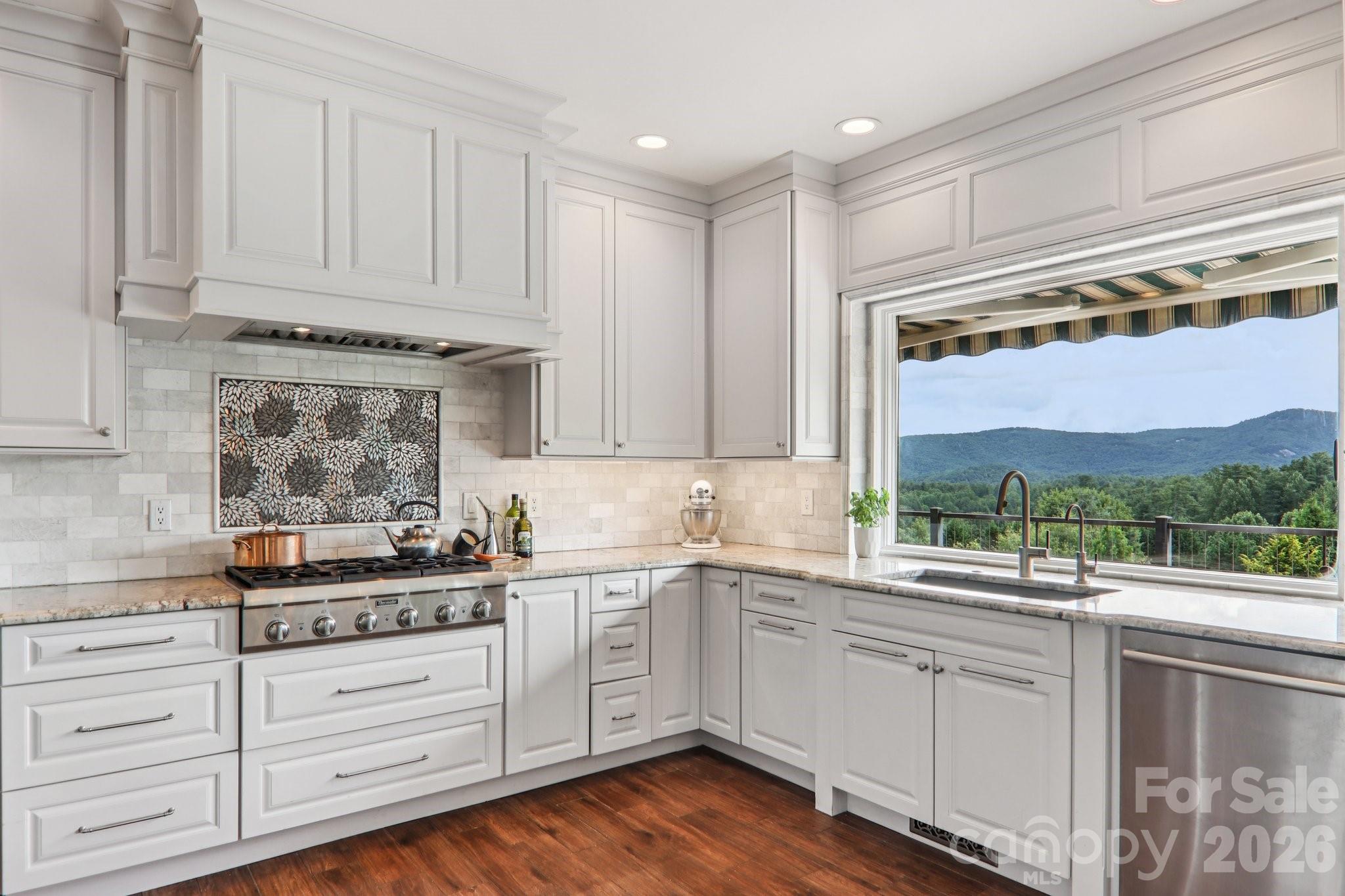 18 Thornapple Drive Hendersonville NC 28739