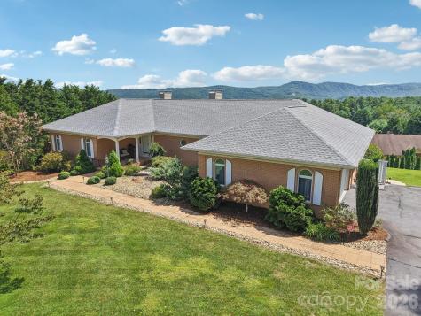 18 Thornapple Drive Hendersonville NC 28739