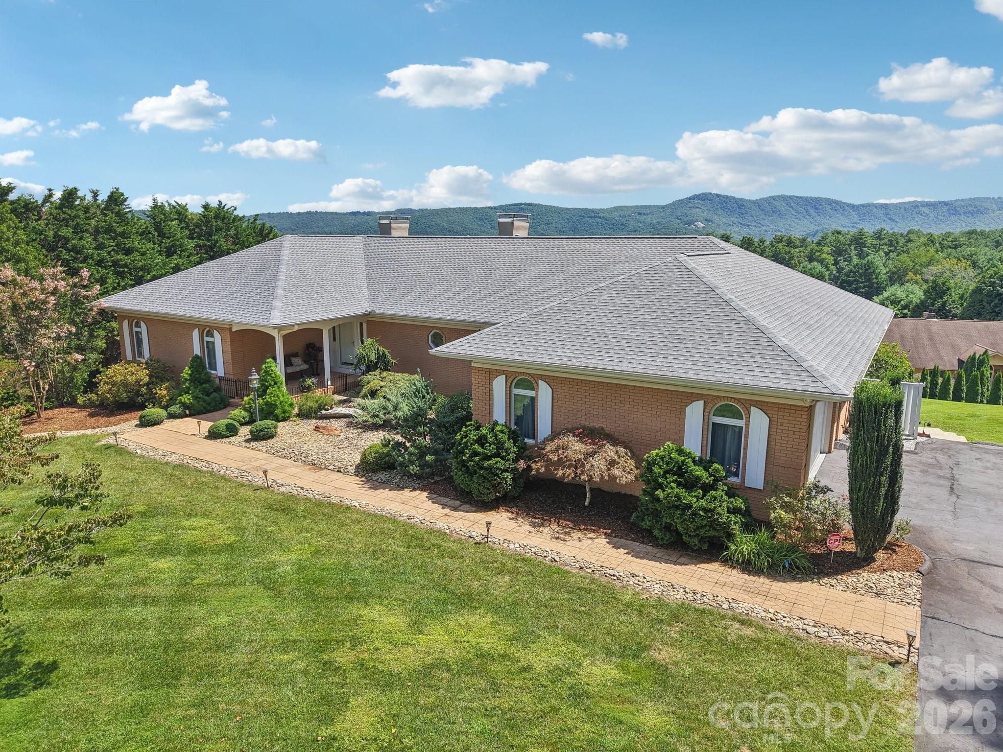 18 Thornapple Drive Hendersonville NC 28739