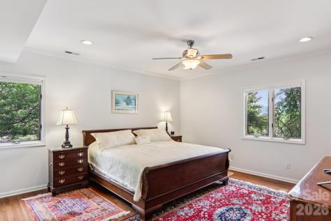 18 Thornapple Drive Hendersonville NC 28739