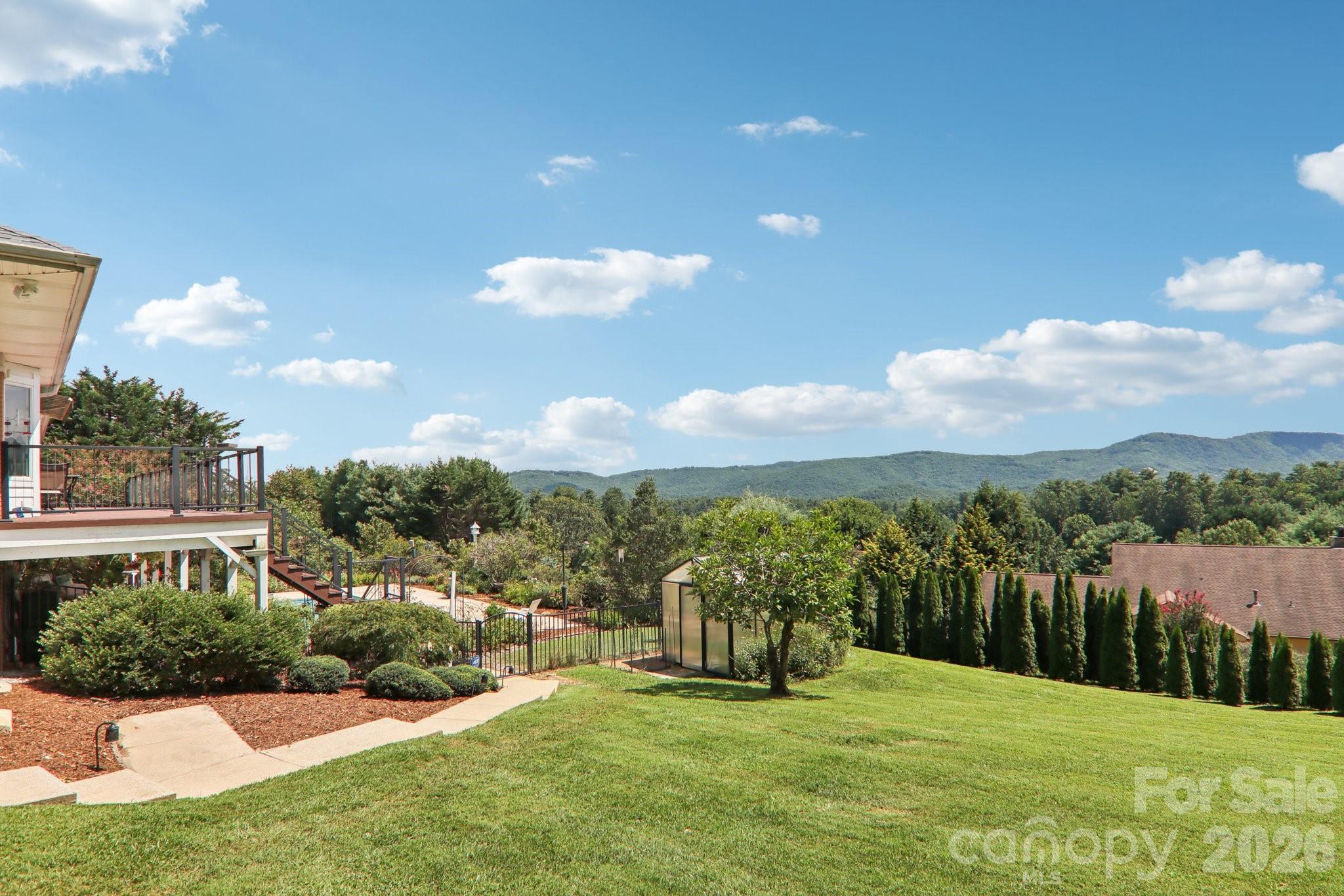 18 Thornapple Drive Hendersonville NC 28739