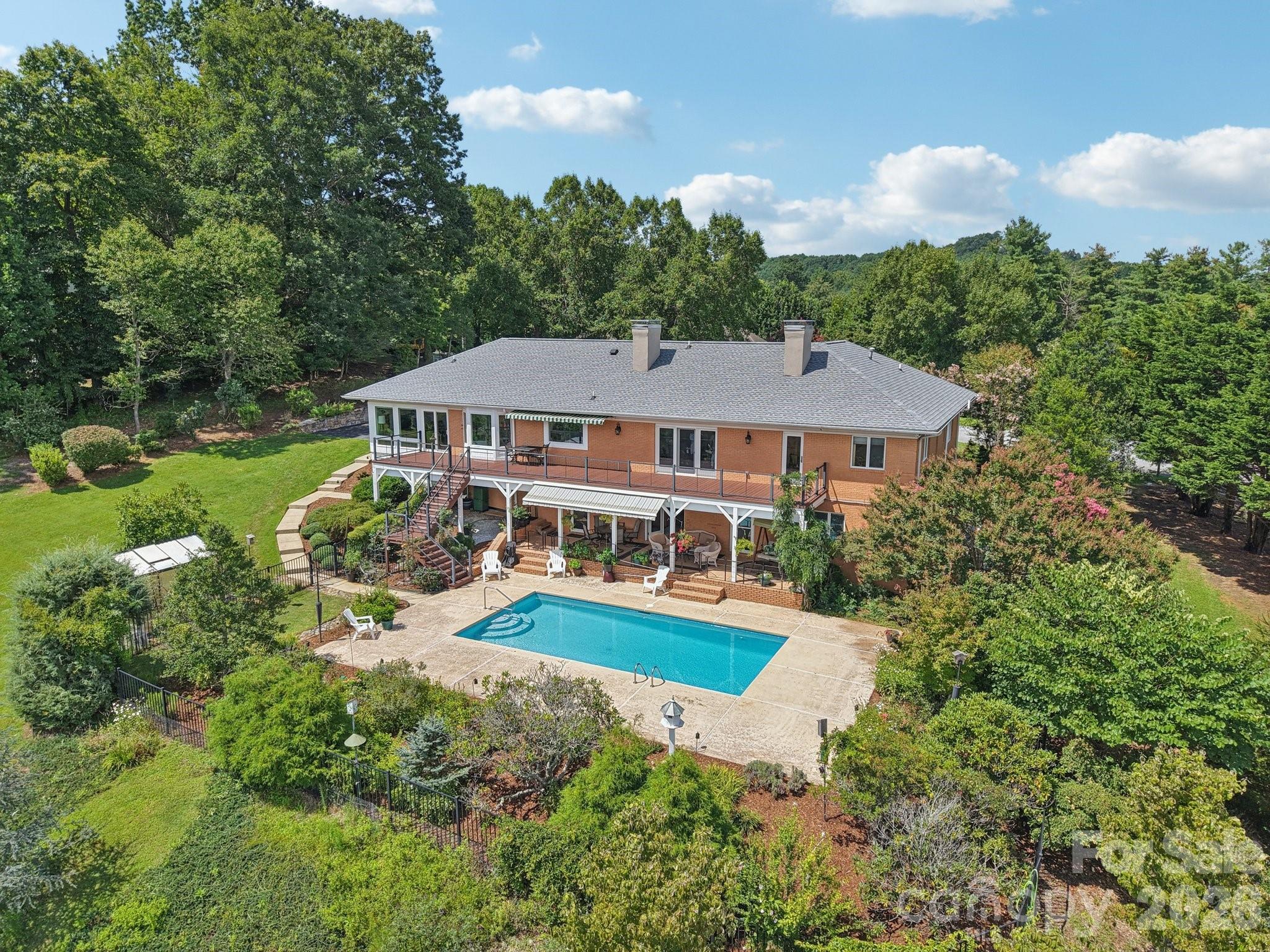 18 Thornapple Drive Hendersonville NC 28739