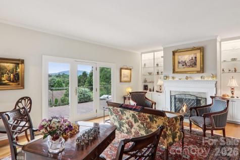 18 Thornapple Drive Hendersonville NC 28739
