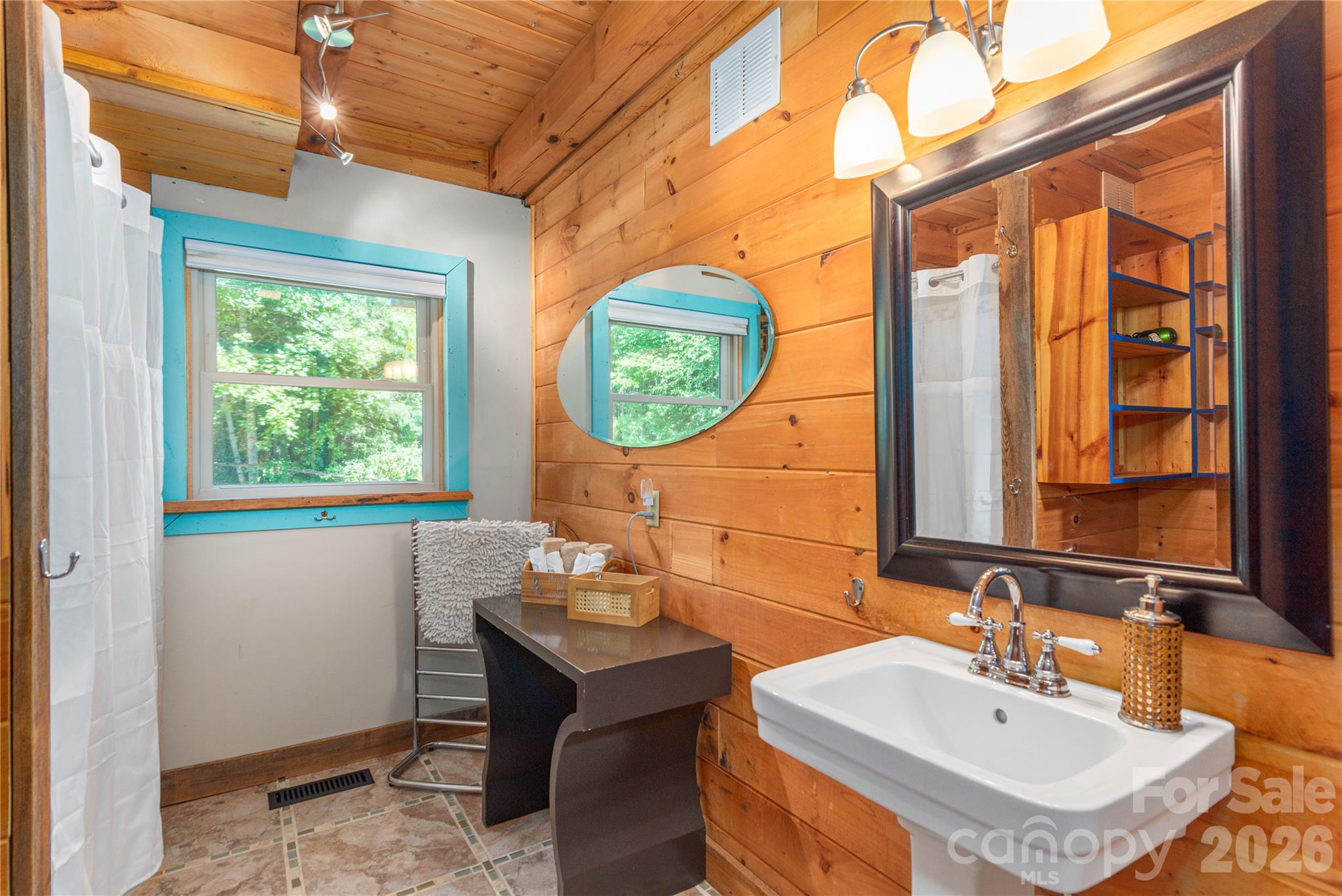40 Shook Cove Road Leicester NC 28748