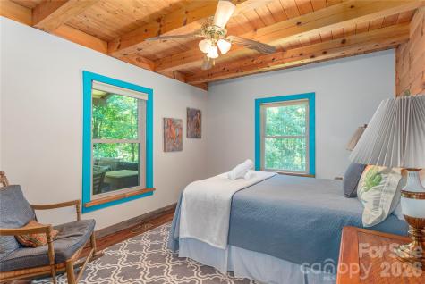 40 Shook Cove Road Leicester NC 28748