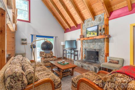 40 Shook Cove Road Leicester NC 28748
