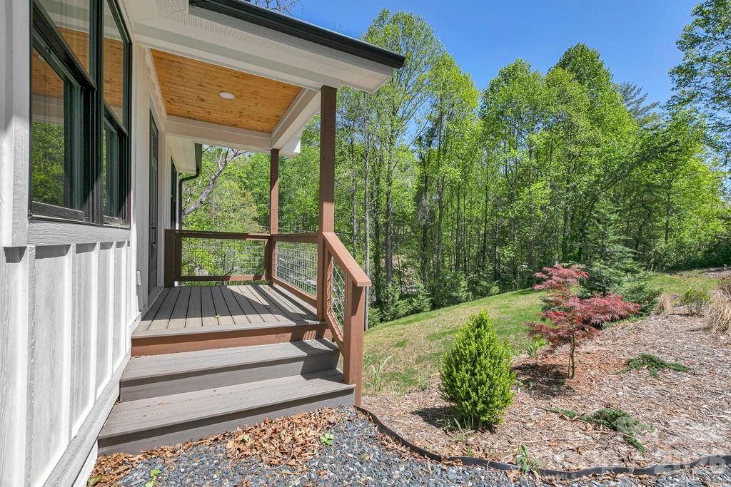 404 High Ridge Drive Mills River NC 28759