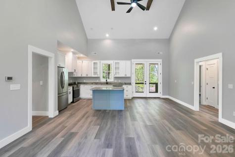 404 High Ridge Drive Mills River NC 28759