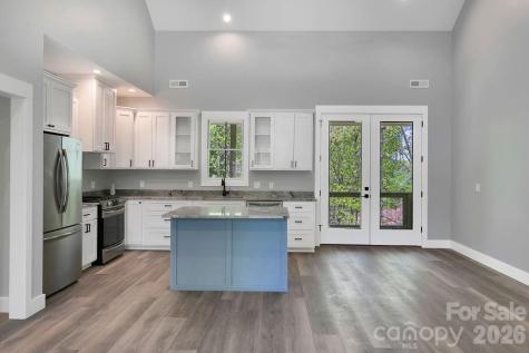 404 High Ridge Drive Mills River NC 28759