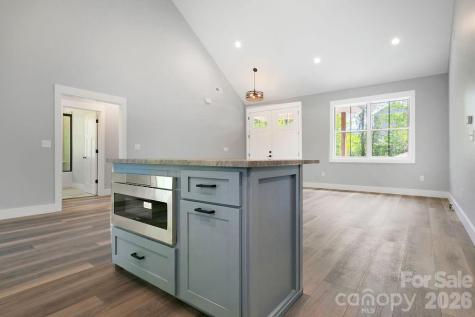 404 High Ridge Drive Mills River NC 28759