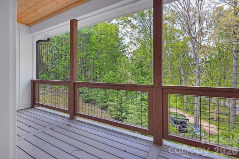 404 High Ridge Drive Mills River NC 28759