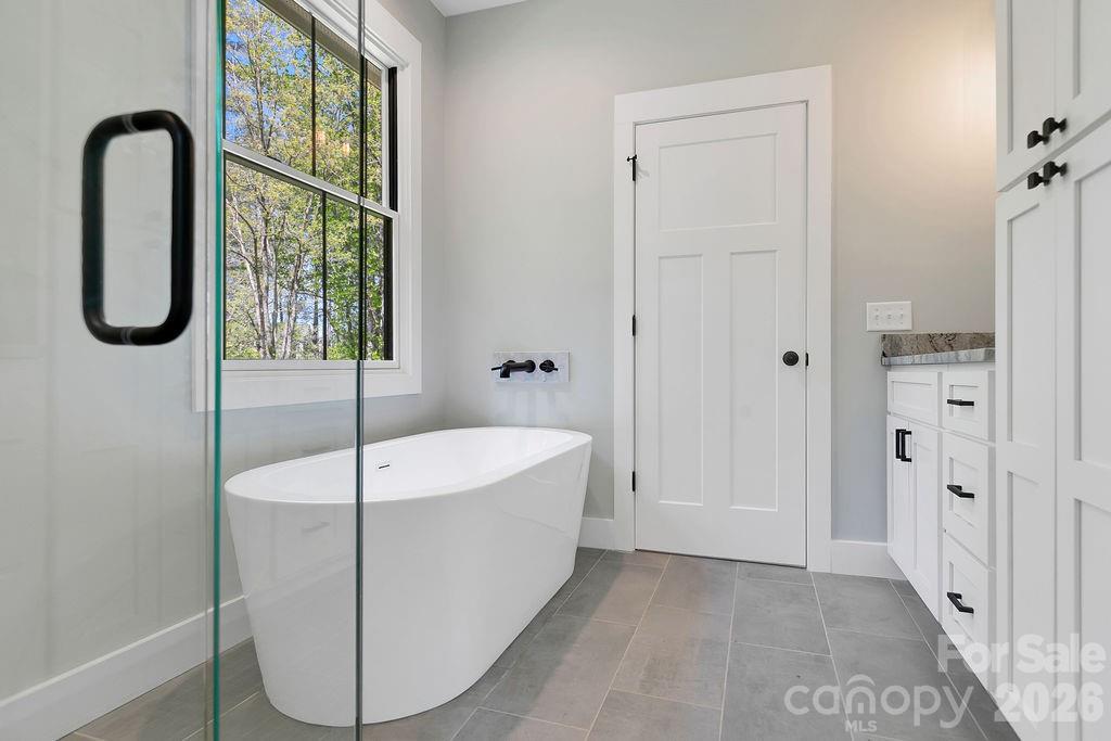 404 High Ridge Drive Mills River NC 28759