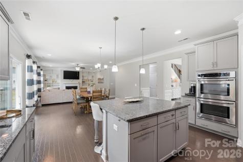 3017 Spinner Court Denver NC 28037