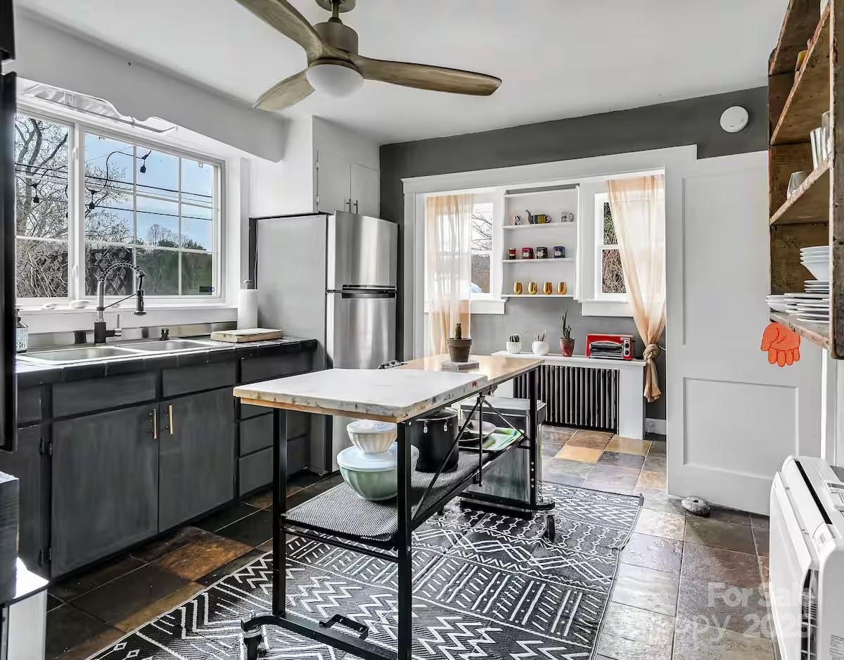 60 Cedar Hill Road Asheville NC 28806