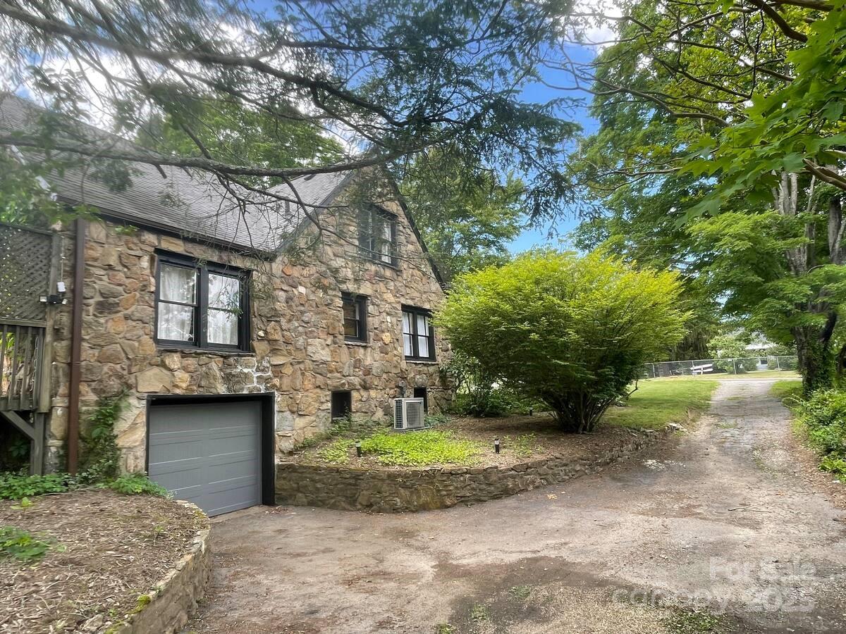 60 Cedar Hill Road Asheville NC 28806