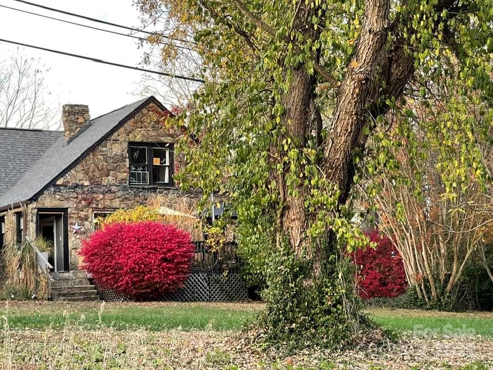 60 Cedar Hill Road Asheville NC 28806