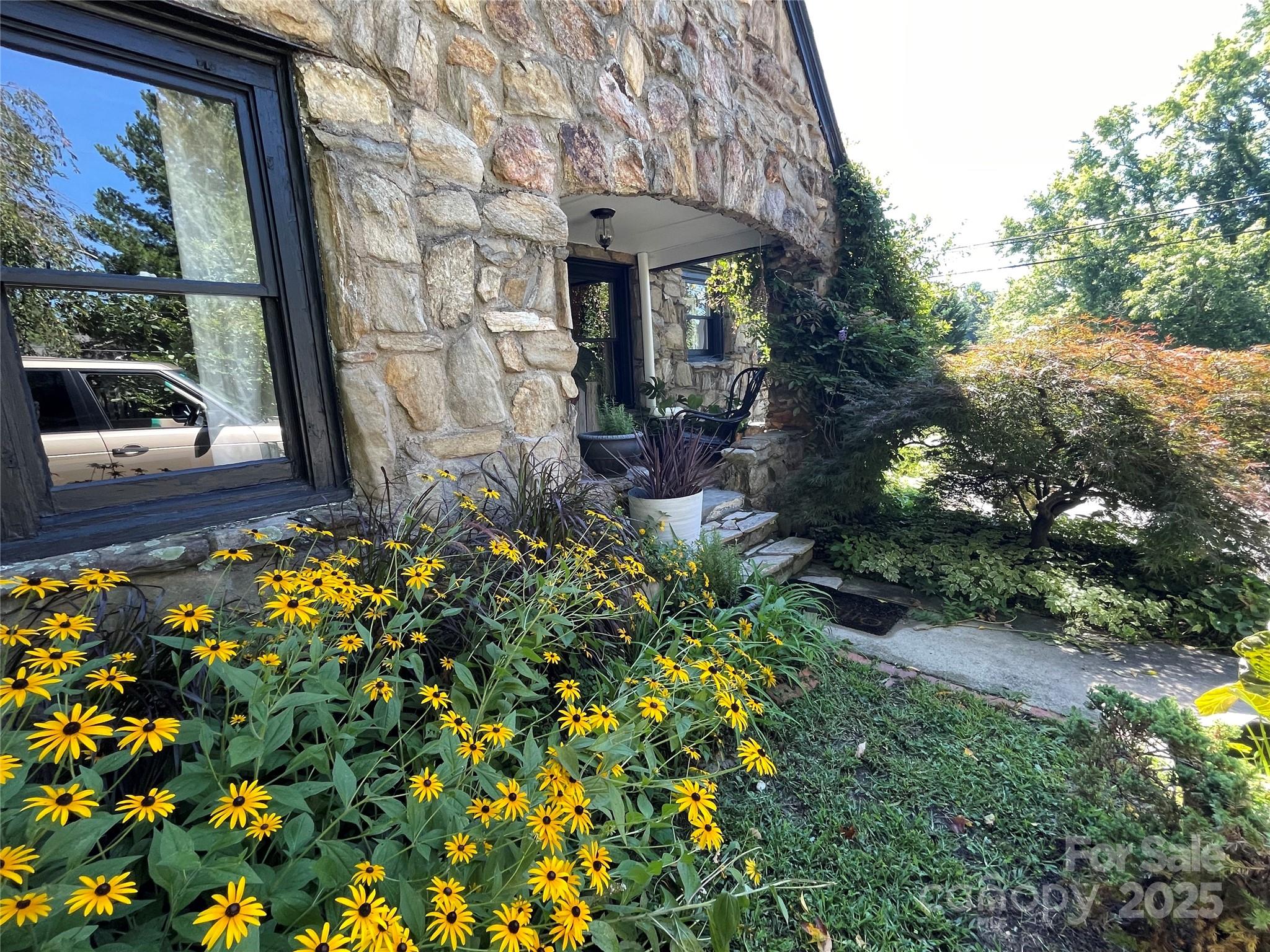 60 Cedar Hill Road Asheville NC 28806