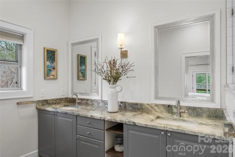628 Brush Creek Road Fairview NC 28730
