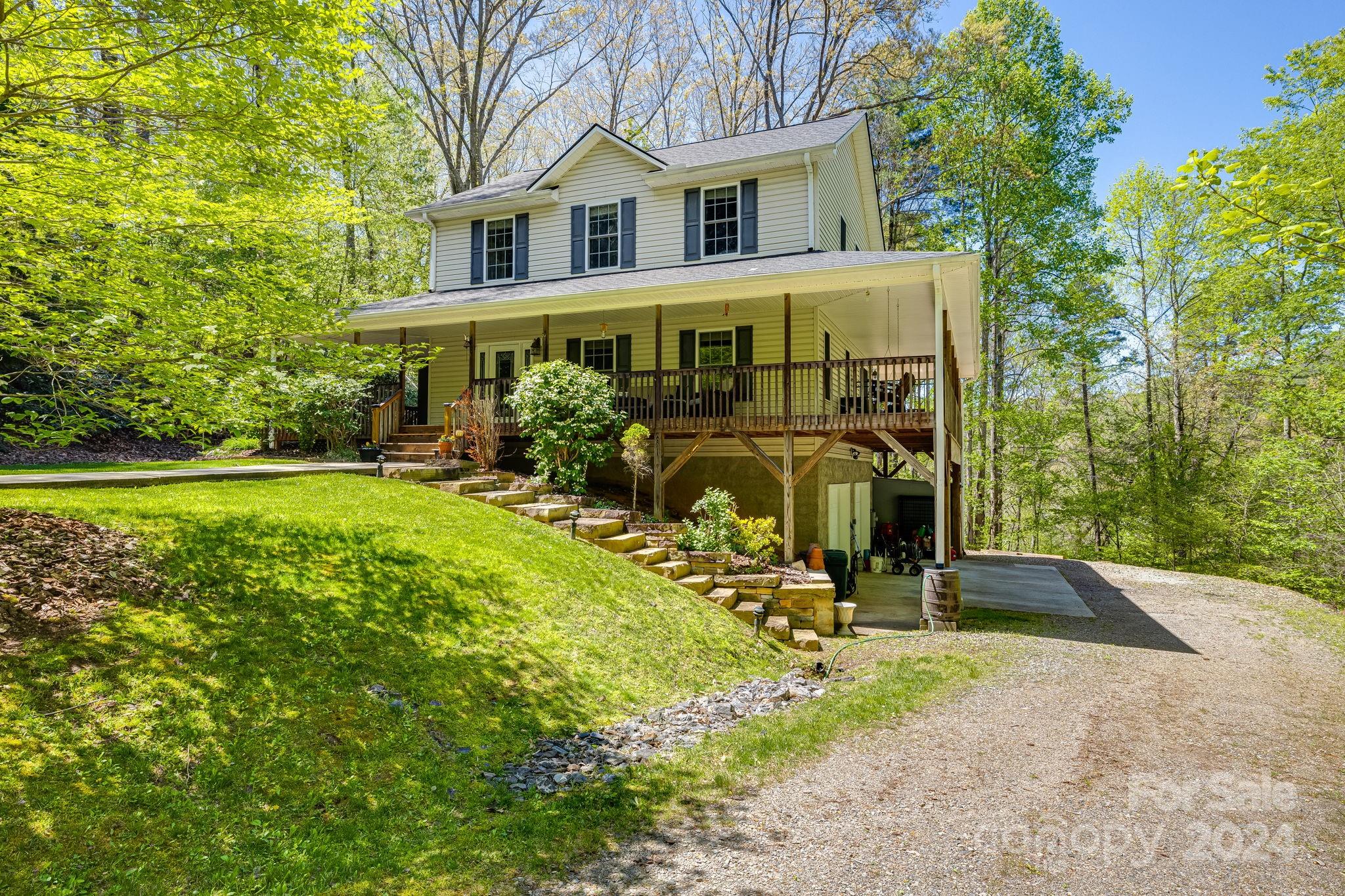 14 Weaver Road Weaverville NC 28787