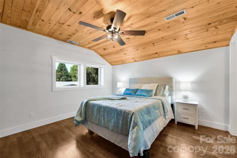 142 Gillespie Circle Brevard NC 28712