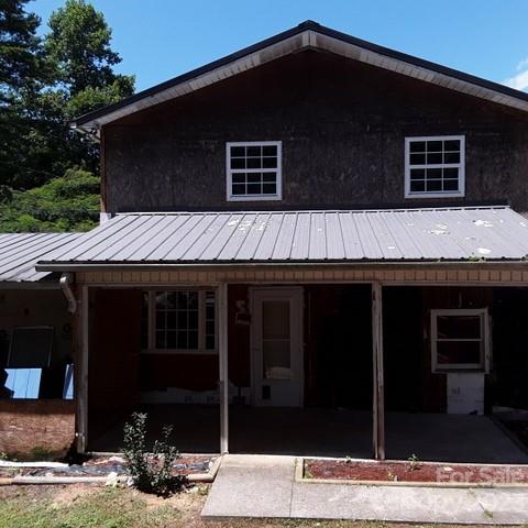 186 Twin Oaks Drive Nebo NC 28761