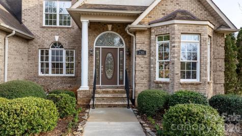 2301 Willow Creek Drive Newton NC 28658