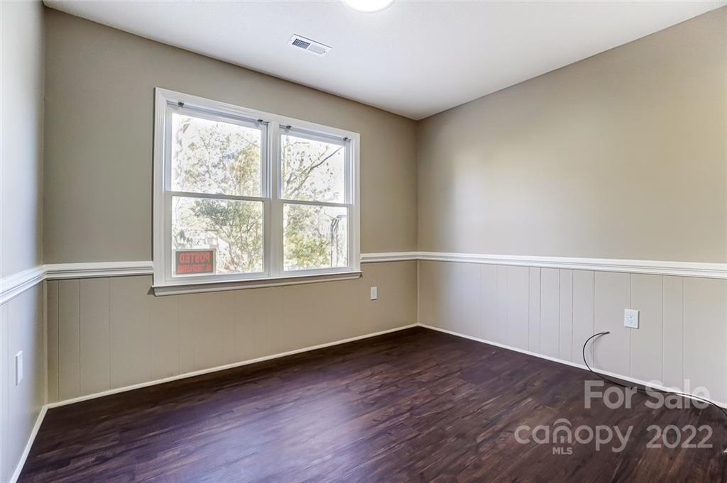 4914 Chestnut Lake Drive Charlotte NC 28227